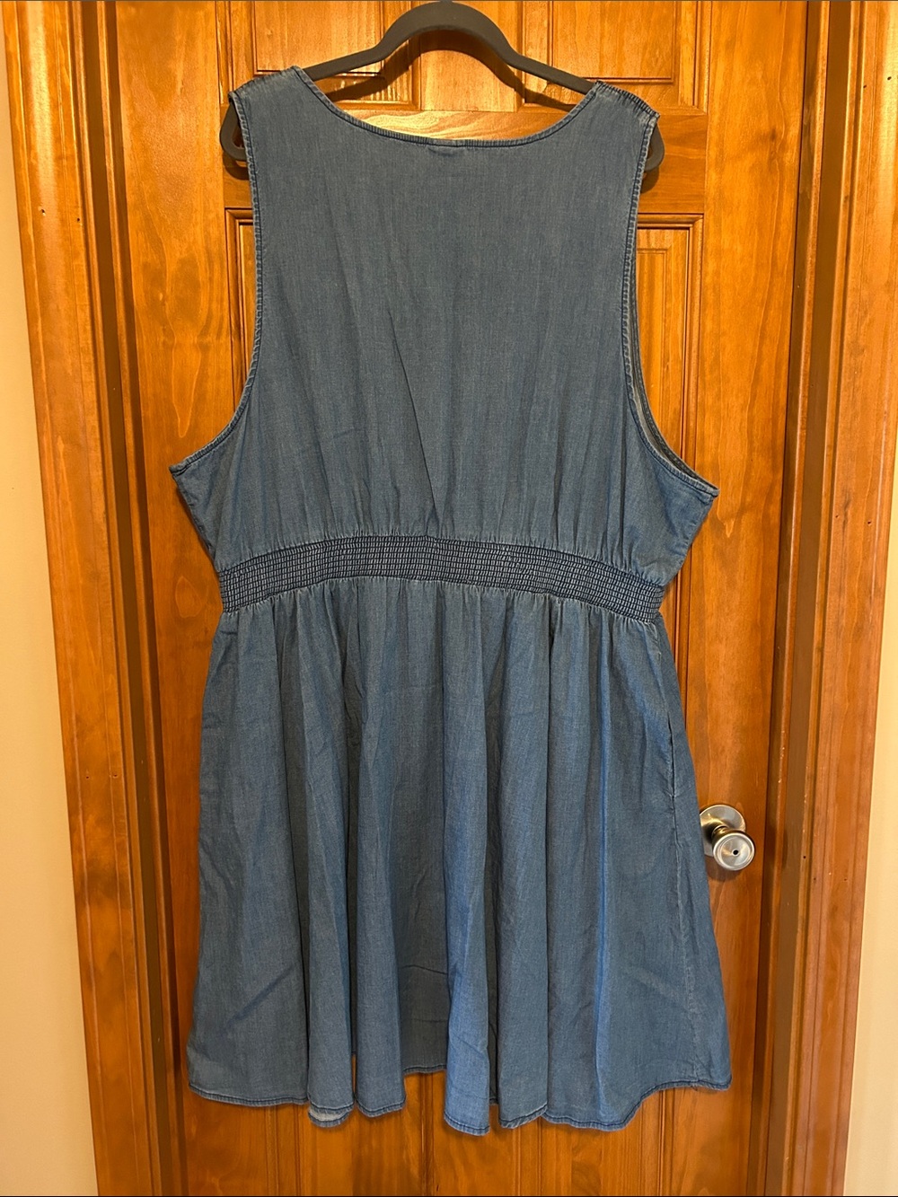 Torrid Chambray Smocked Surplice Skater Dress size 6 NWT - Picture 6 of 6